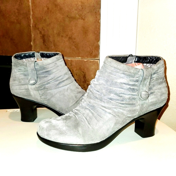 Dansko Shoes Dansko Buffy Slouch Side Zip Closure Ankle Booties Poshmark Dansko Shoes Dansko Buffy Slouch Side Zip Closure Ankle Booties Poshmark